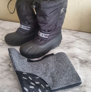 Kids winter boots